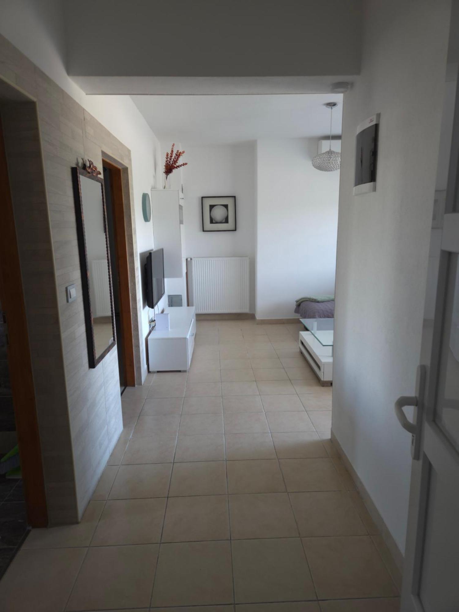 Apartments Nicole Wera Nin Habitación foto